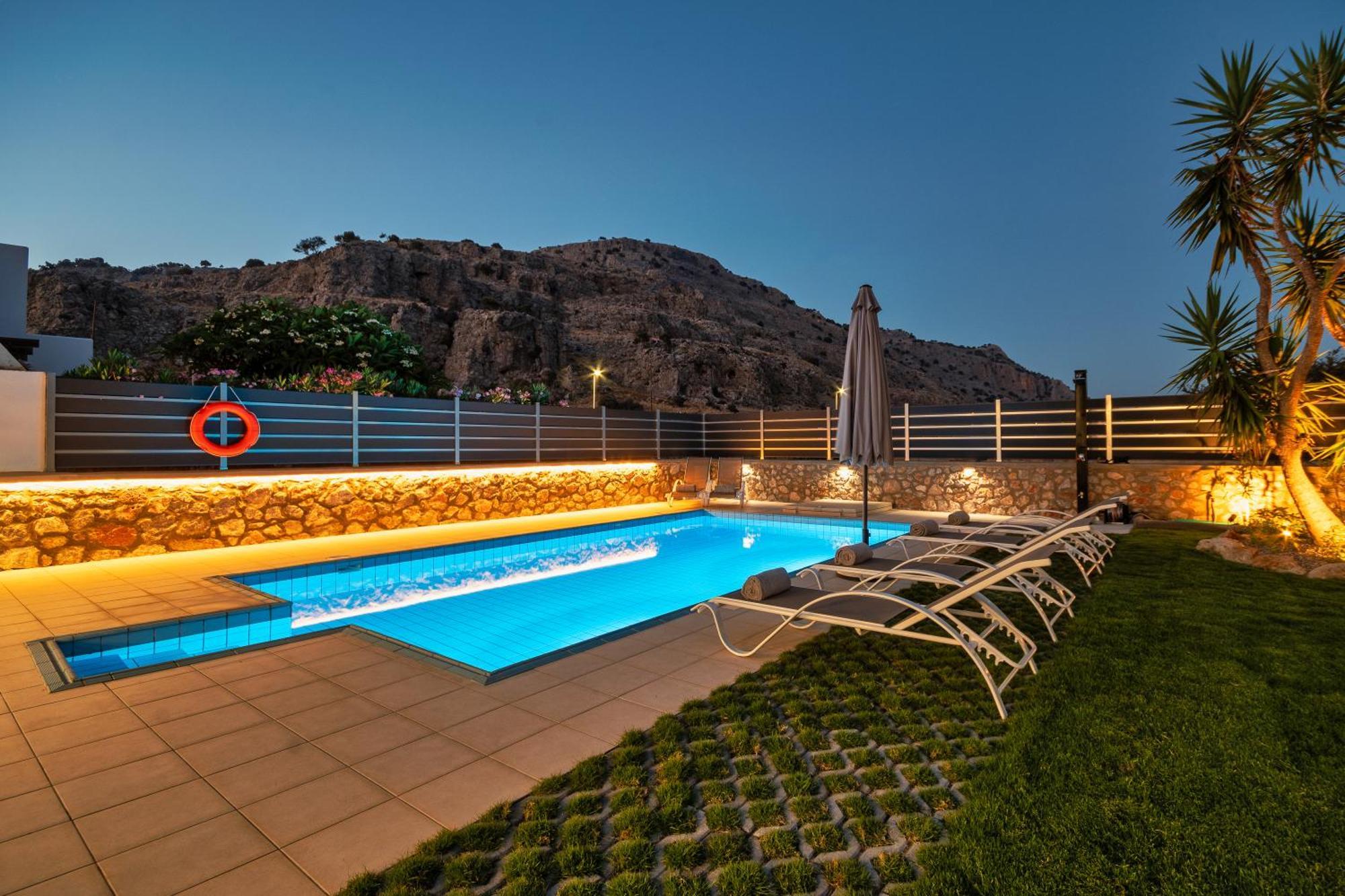 Villa Mariani II - In Lothiarika, Newly Renovated June 2024, Private Pool, Lindos 10 Min, Beach 120M 라도스 외부 사진